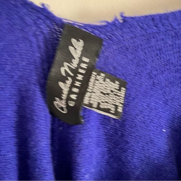 Two 100% Cashmere Sweaters *Flawed* Bundle - Picture 5 of 9